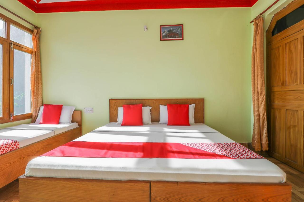Oyo 63541 Hotel New Indra Lodge Joshīmath Buitenkant foto