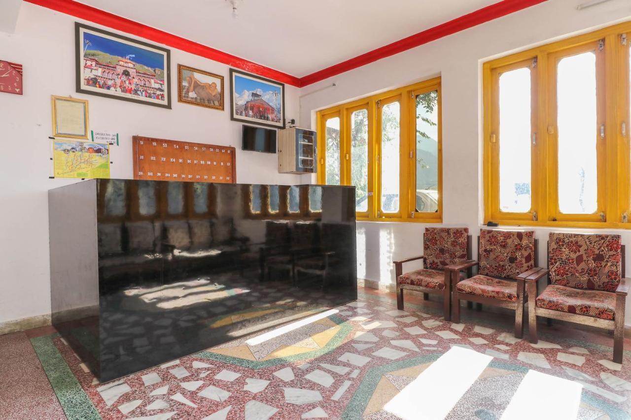 Oyo 63541 Hotel New Indra Lodge Joshīmath Buitenkant foto